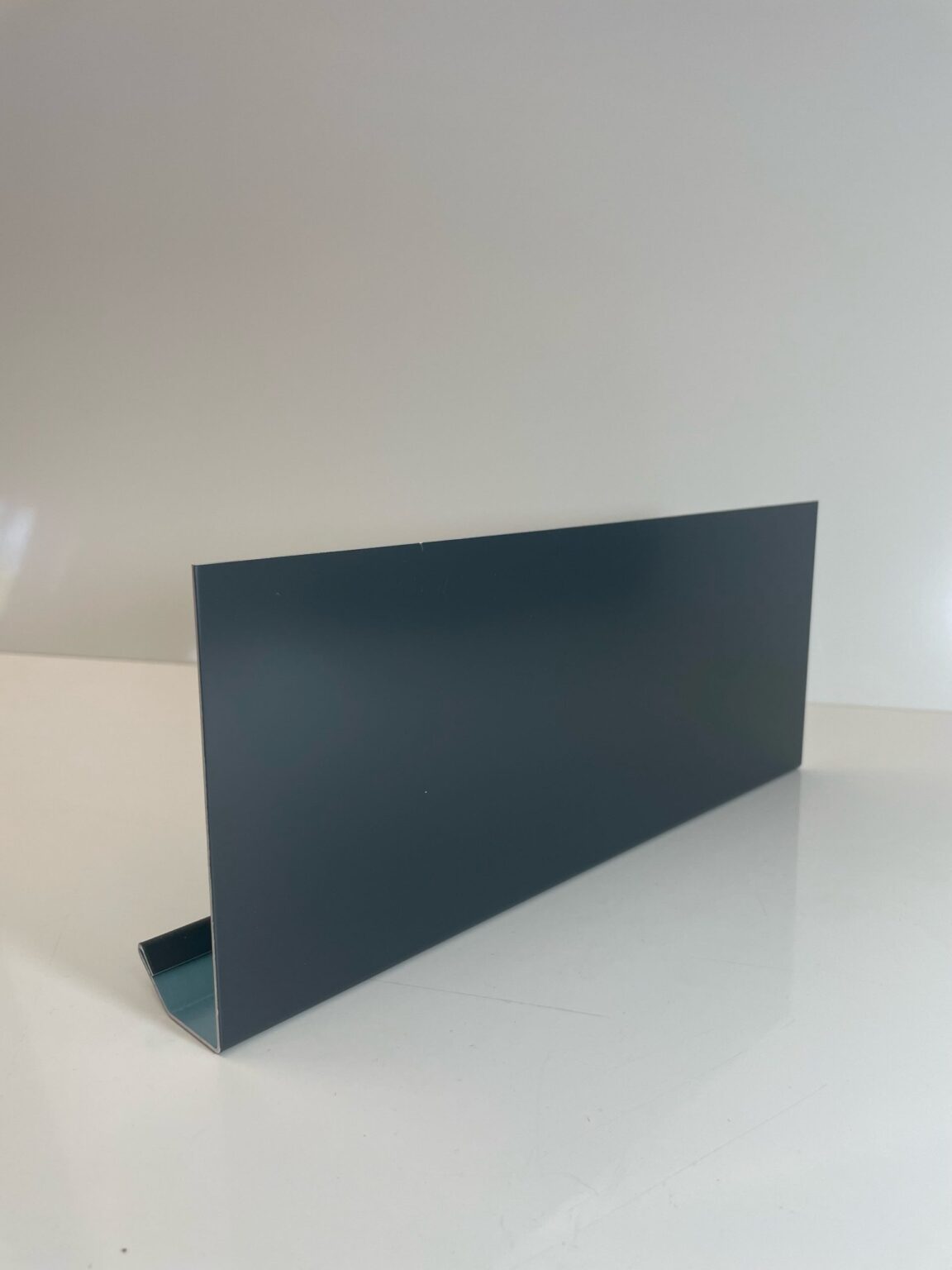 Tôle D'étanchéité à Fronton EXCOLO - Aluminium Gris Anthracite RAL 7016 - Dimensions 110 X 190 Mm